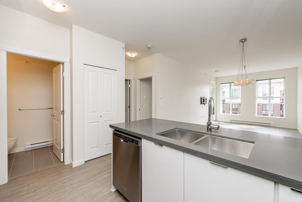 421 3323 151 Street, Surrey, British Columbia  V3Z 0L3 - Photo 8 - R3050761