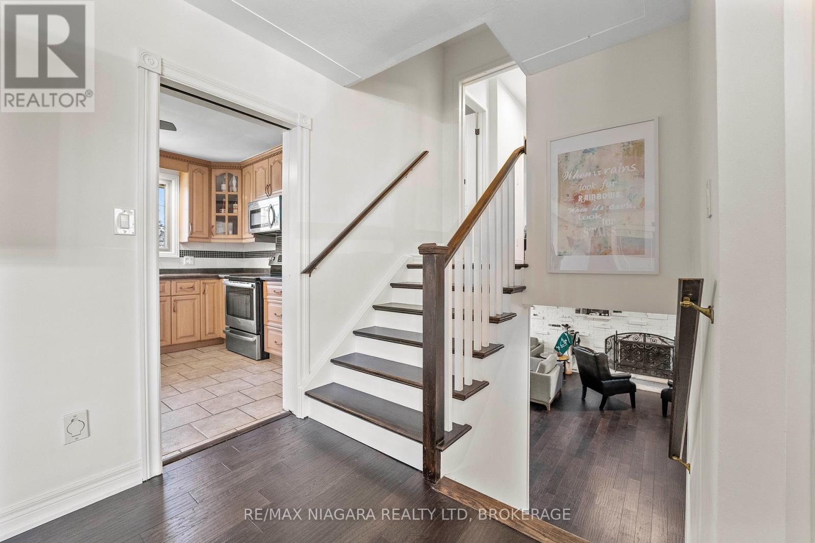 375 Mississauga Street N, Niagara-On-The-Lake (Town), Ontario  L0S 1J0 - Photo 12 - X12419953