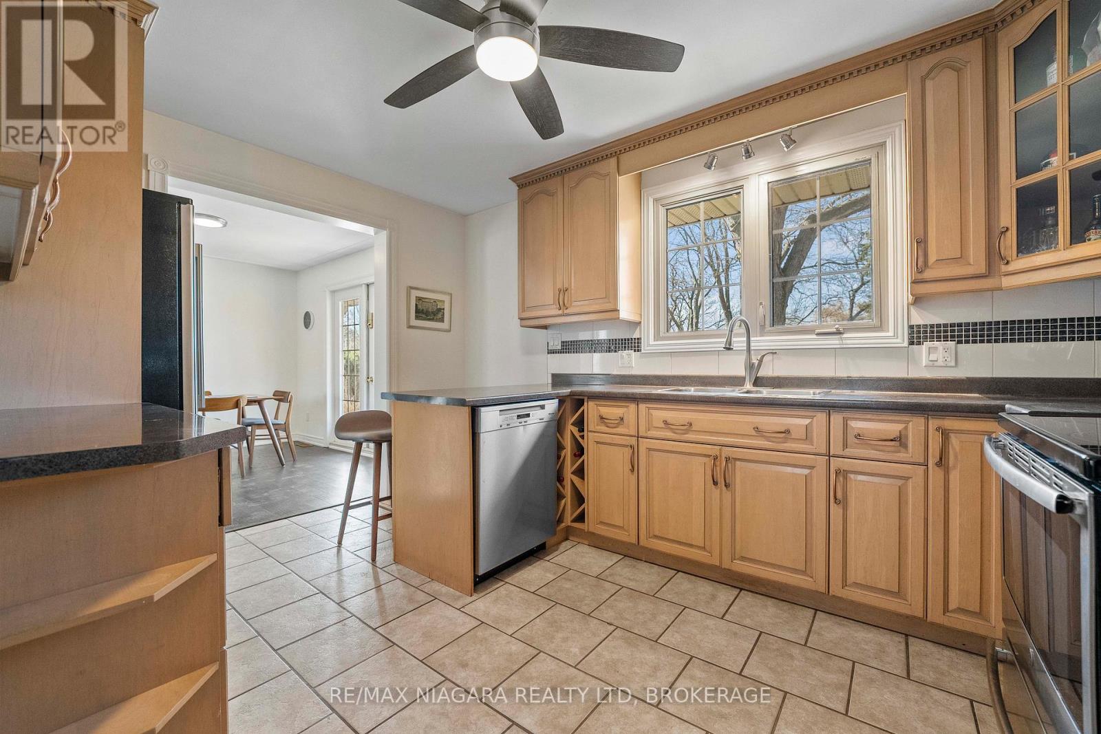 375 Mississauga Street N, Niagara-On-The-Lake (Town), Ontario  L0S 1J0 - Photo 14 - X12419953