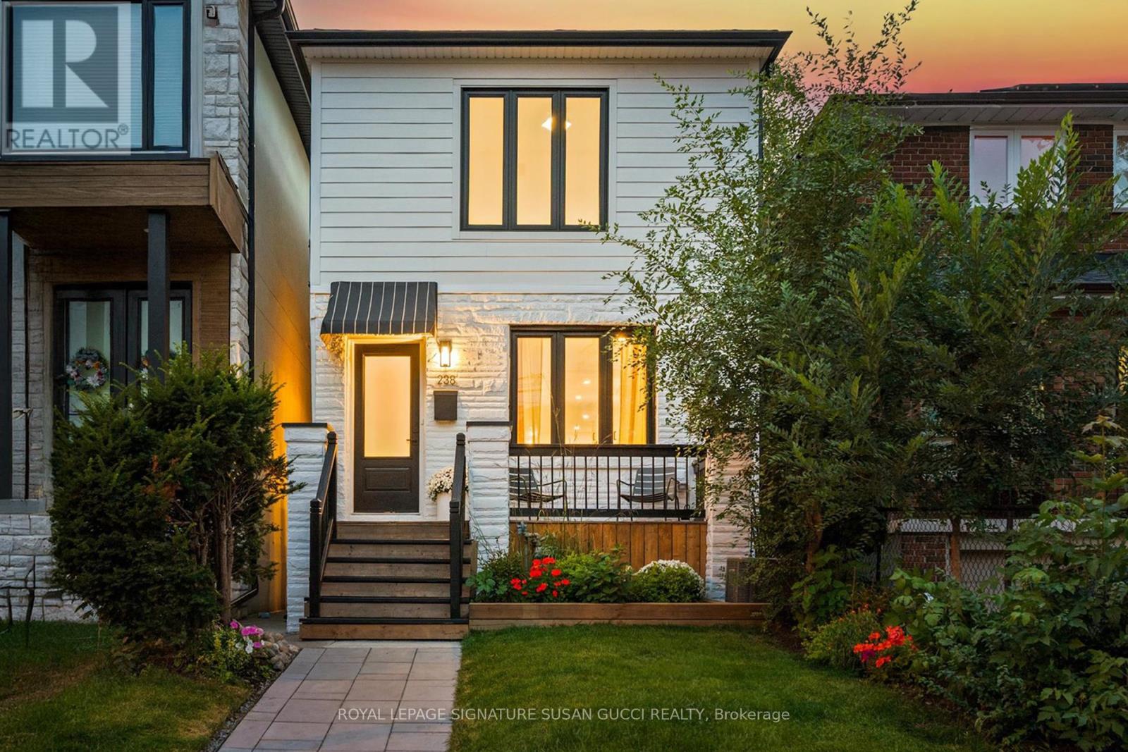 238 COLERIDGE AVENUE, Toronto, Ontario