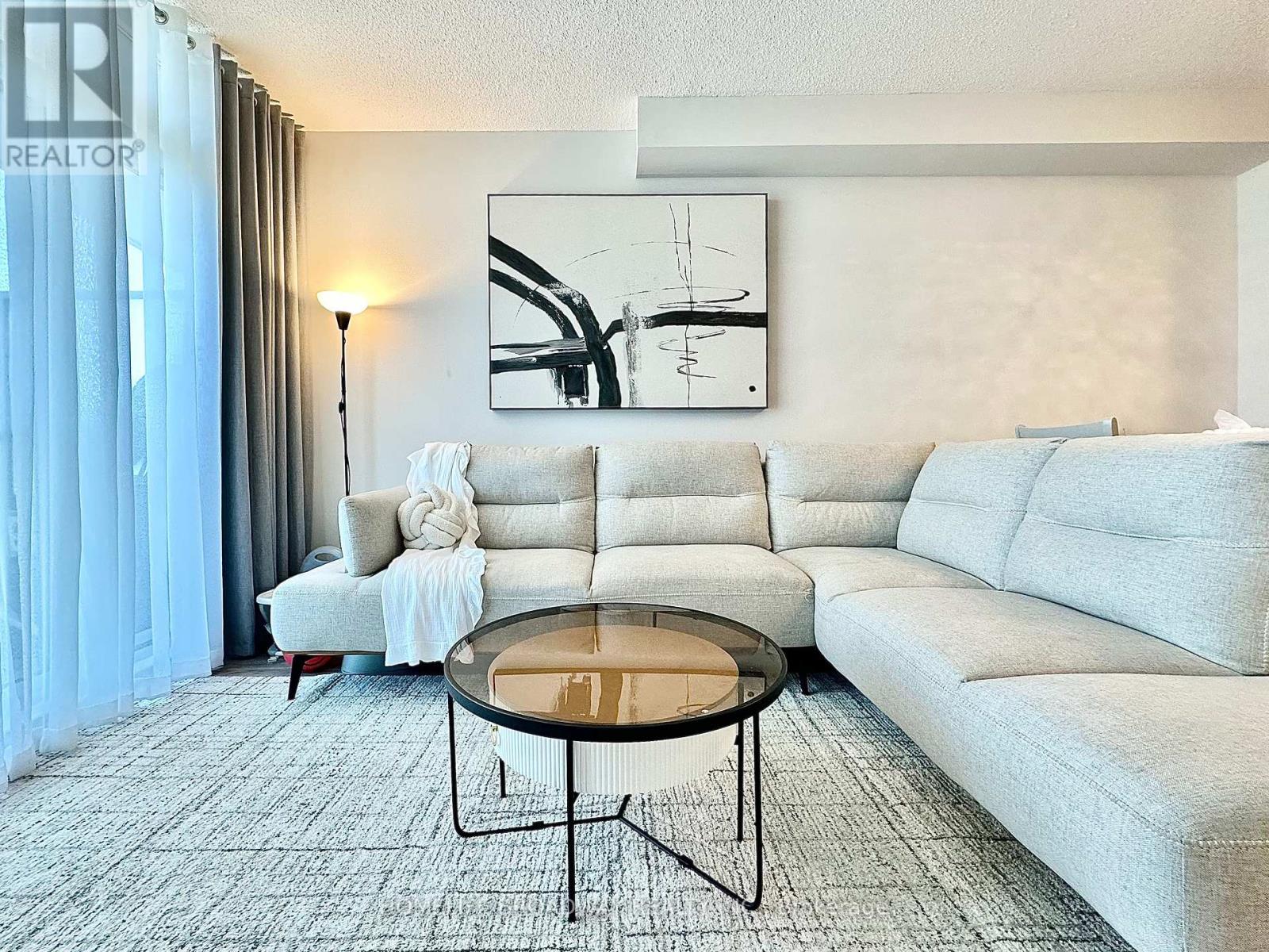 1604 - 1328 Birchmount Road, Toronto, Ontario  M1R 0B6 - Photo 1 - E12419842