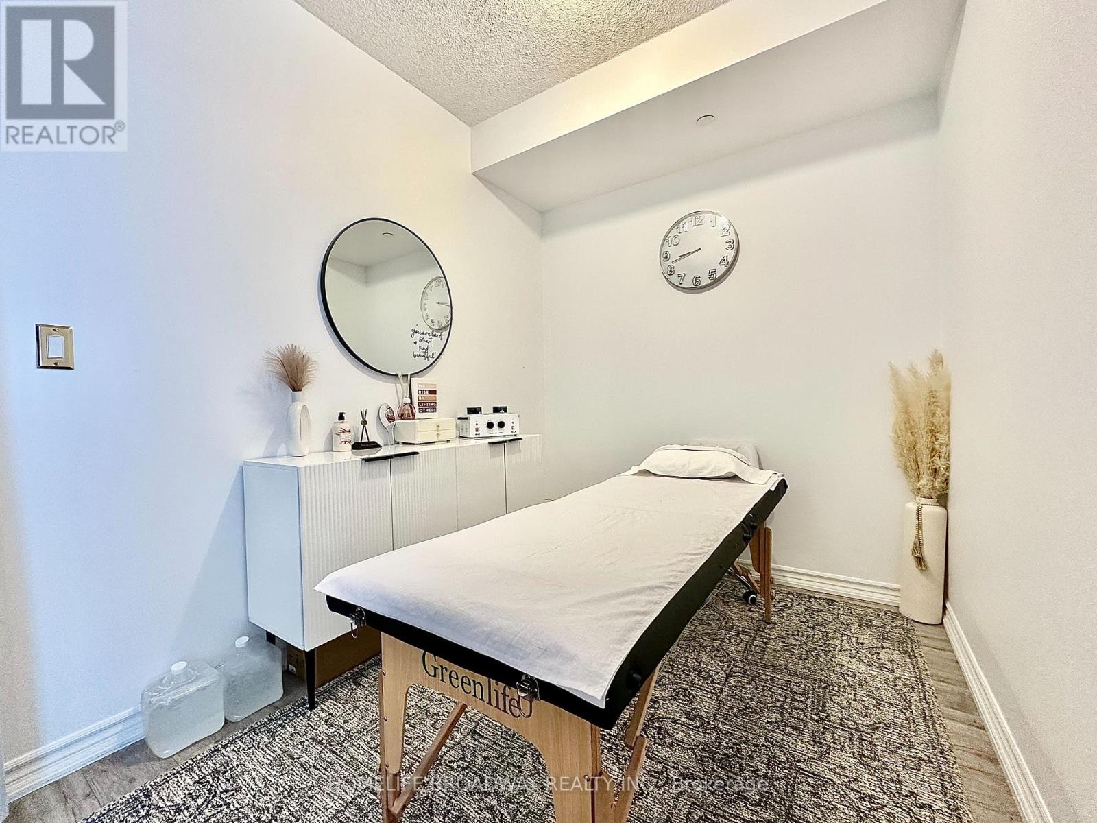 1604 - 1328 Birchmount Road, Toronto, Ontario  M1R 0B6 - Photo 11 - E12419842