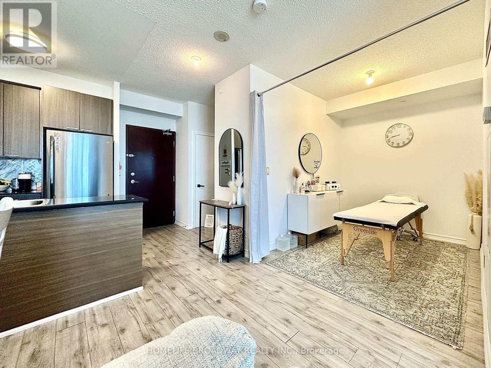 1604 - 1328 Birchmount Road, Toronto, Ontario  M1R 0B6 - Photo 13 - E12419842