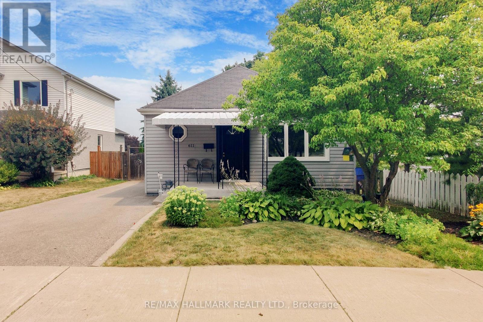 611 ATHOL STREET, Whitby, Ontario