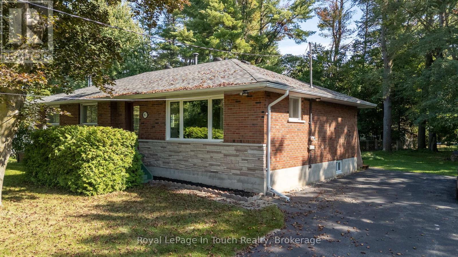 3957 HORSESHOE VALLEY ROAD W, Springwater, Ontario