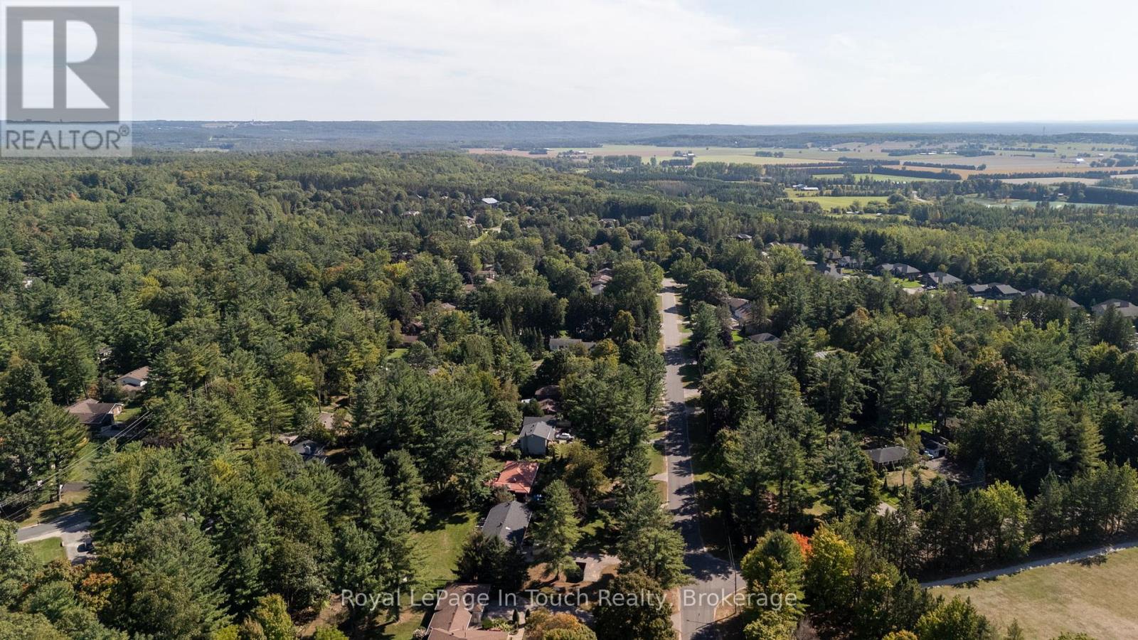 3957 Horseshoe Valley Road W, Springwater (Anten Mills), Ontario  L9X 1E9 - Photo 37 - S12419911