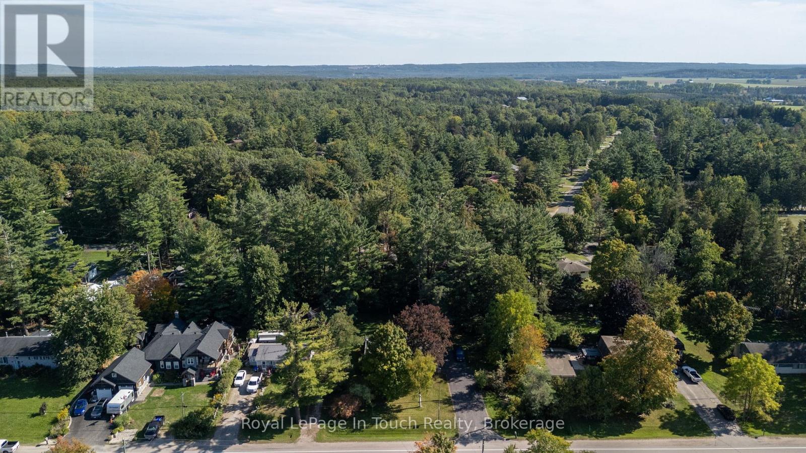 3957 Horseshoe Valley Road W, Springwater (Anten Mills), Ontario  L9X 1E9 - Photo 41 - S12419911