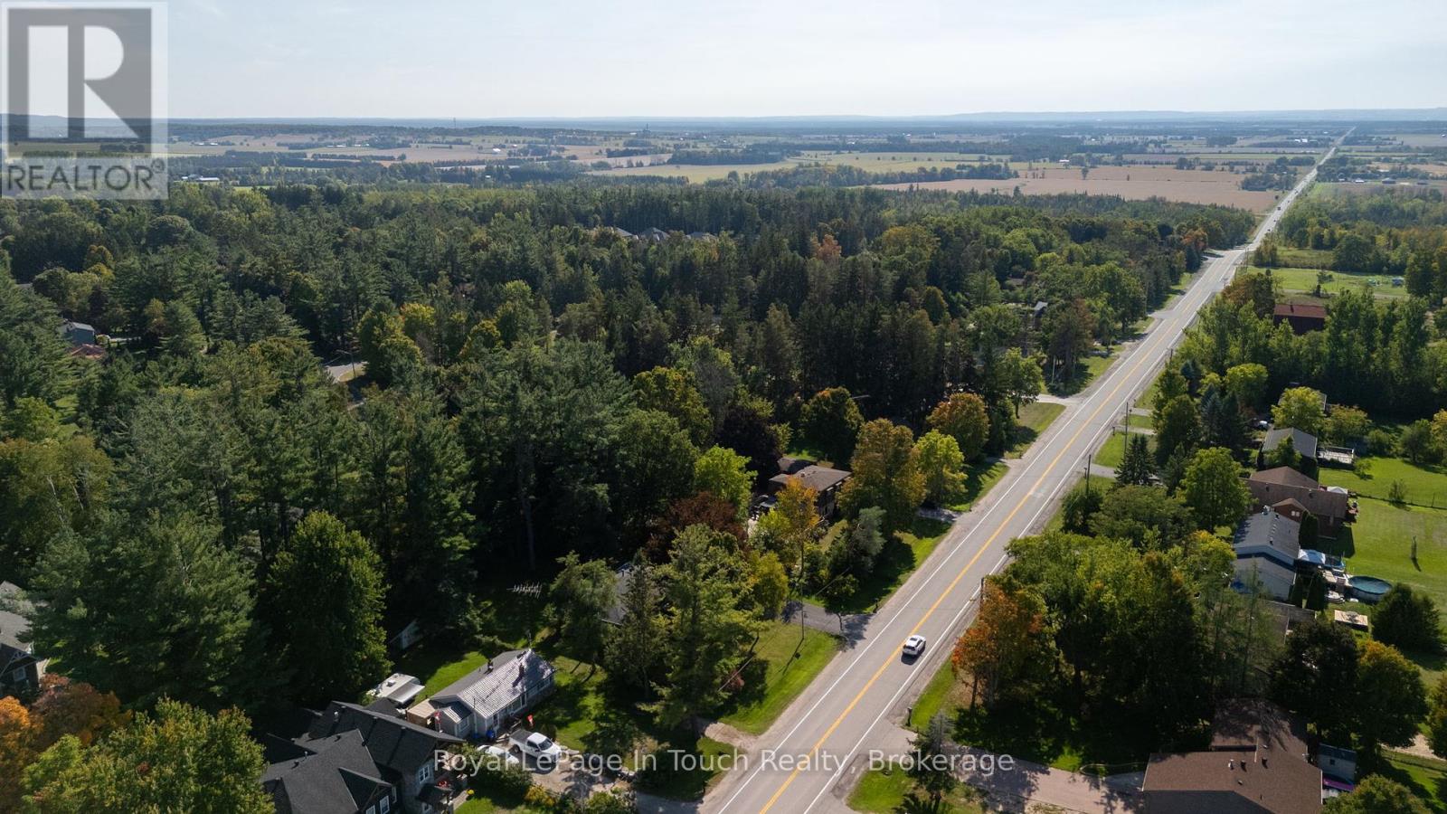 3957 Horseshoe Valley Road W, Springwater (Anten Mills), Ontario  L9X 1E9 - Photo 42 - S12419911