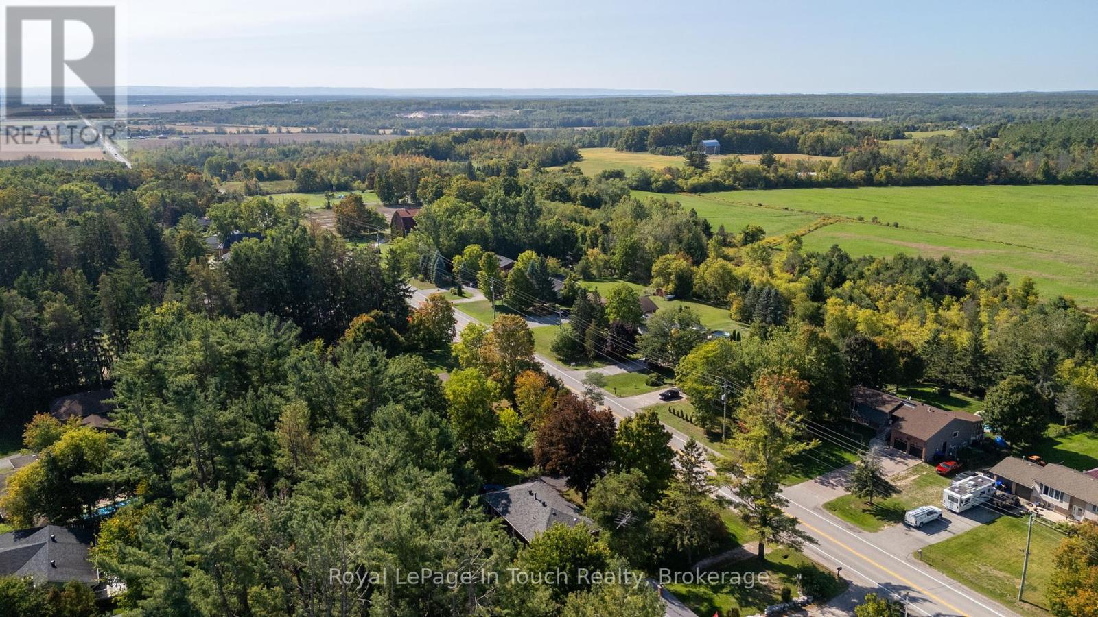 3957 Horseshoe Valley Road W, Springwater (Anten Mills), Ontario  L9X 1E9 - Photo 43 - S12419911