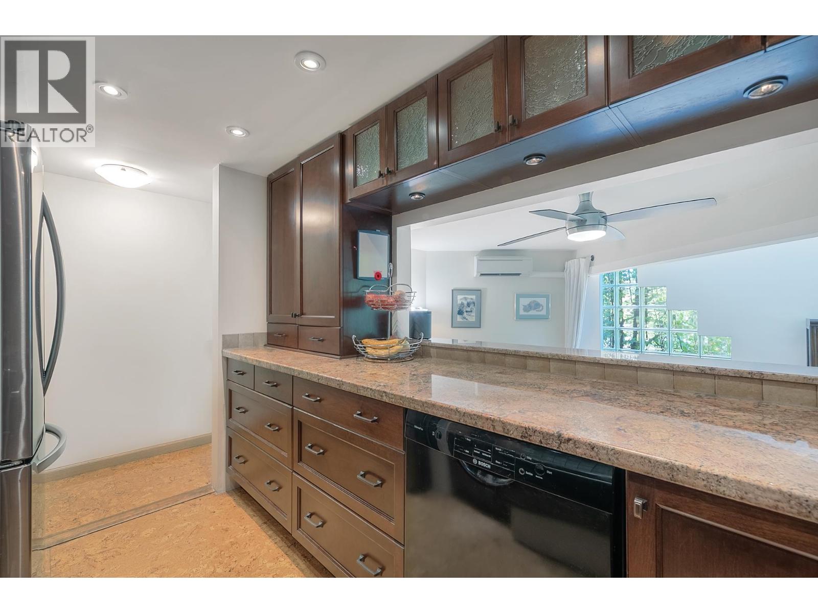 2217 Oak Street, Vancouver, British Columbia  V6H 3W6 - Photo 4 - R3033740
