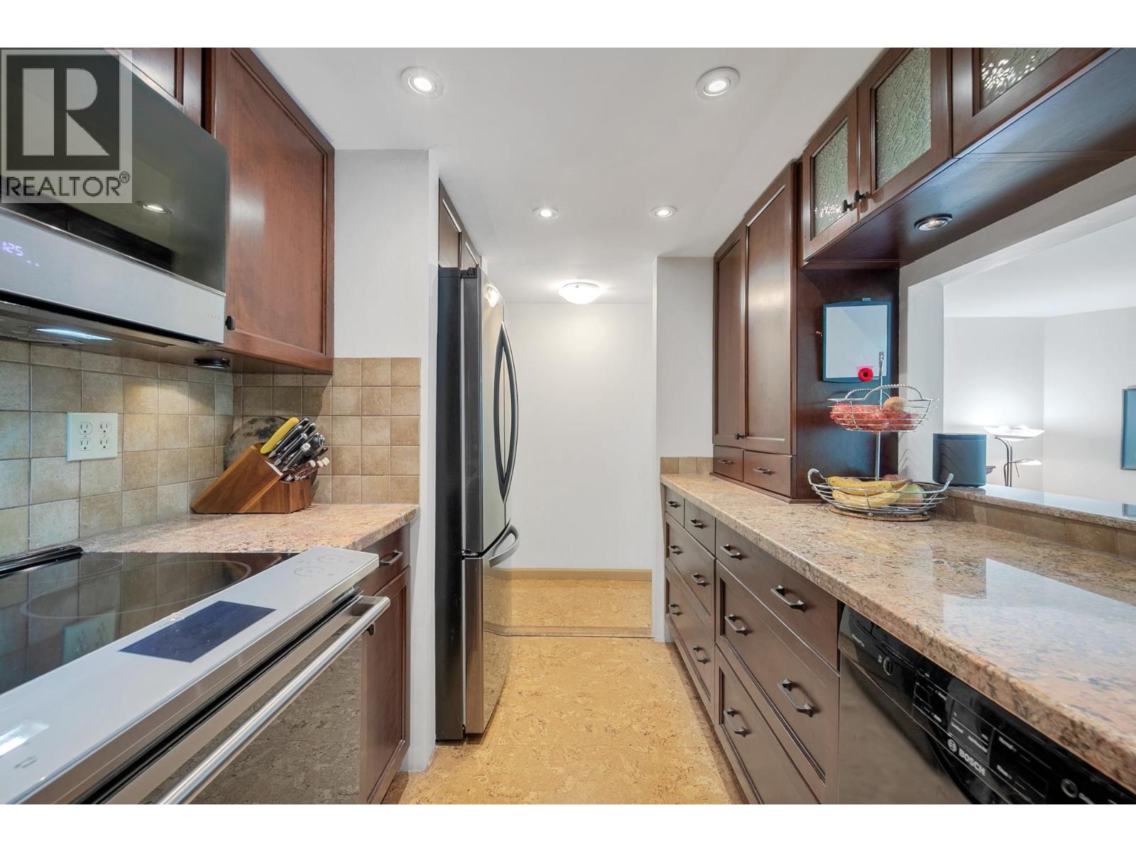 2217 Oak Street, Vancouver, British Columbia  V6H 3W6 - Photo 5 - R3033740