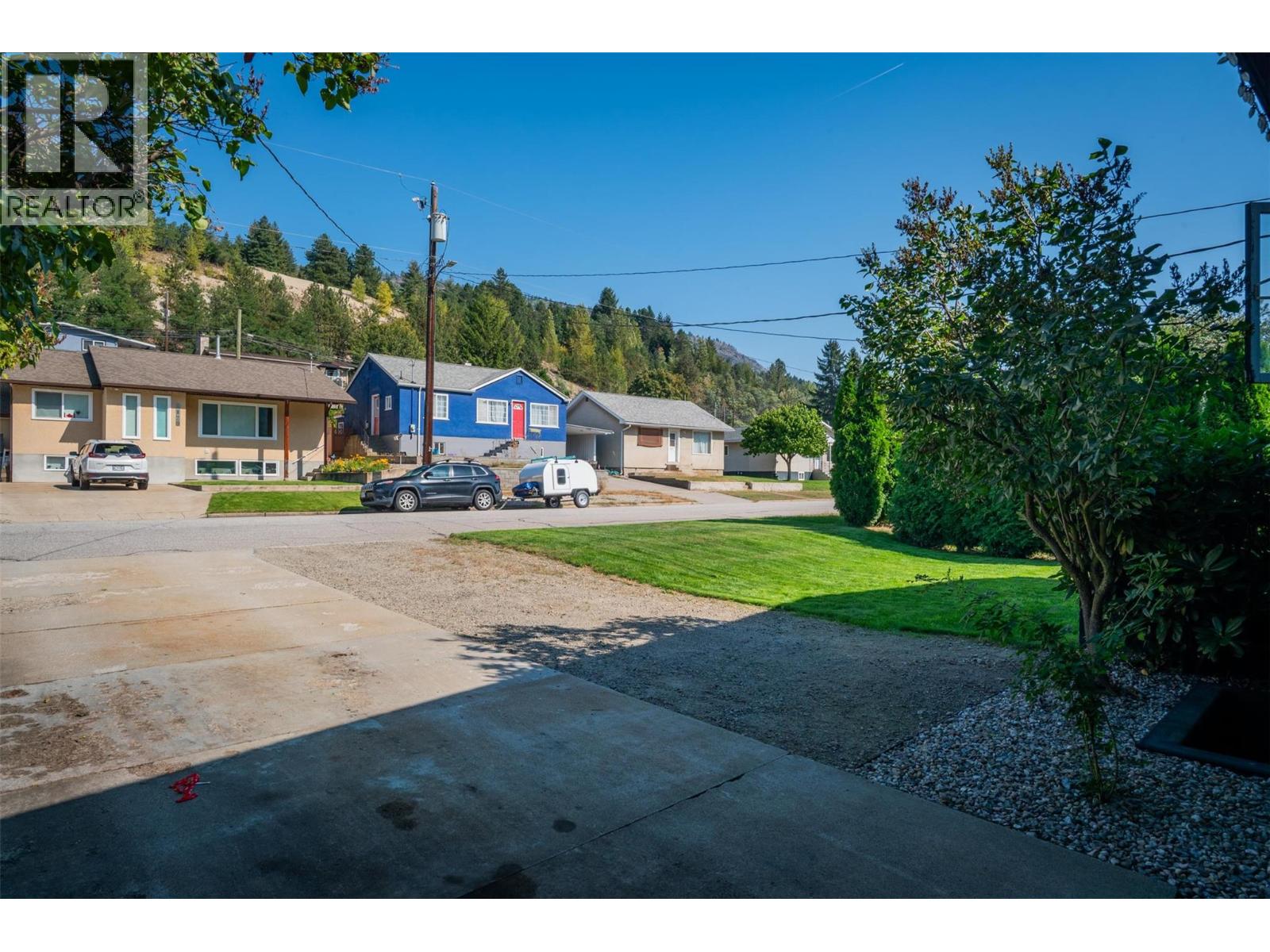 2130 Seventh Avenue, Trail, British Columbia  V1R 3C6 - Photo 73 - 10363727