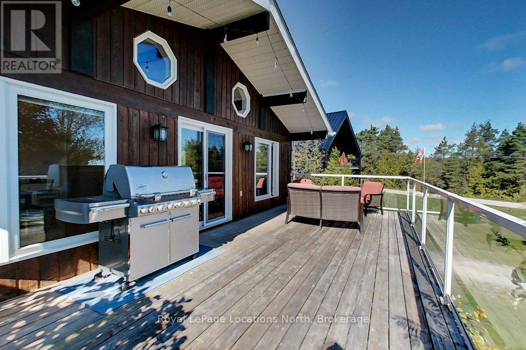 306 Lakeshore Road N, Meaford, Ontario  N4L 0A7 - Photo 2 - X12419900