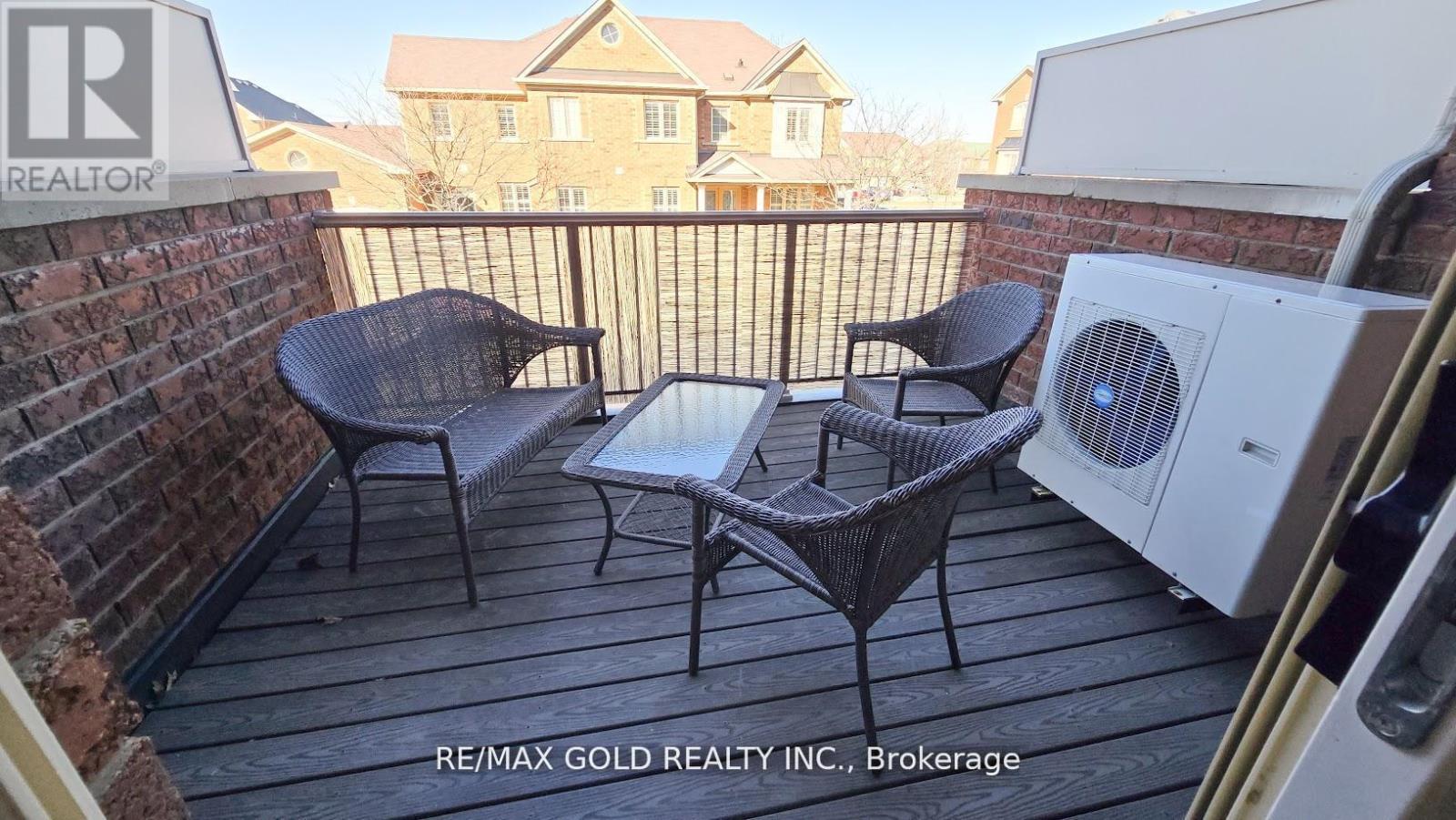 8 Tilden Road, Brampton, Ontario  L6R 0W5 - Photo 17 - W12419808