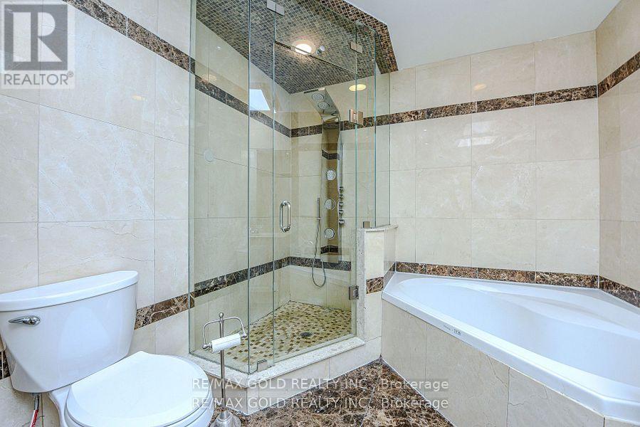 3205 - 35 Kingsbridge Garden, Mississauga, Ontario  L5R 3Z5 - Photo 14 - W12419825