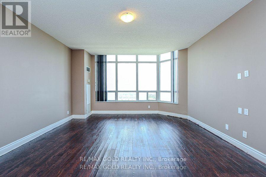 3205 - 35 Kingsbridge Garden, Mississauga, Ontario  L5R 3Z5 - Photo 16 - W12419825