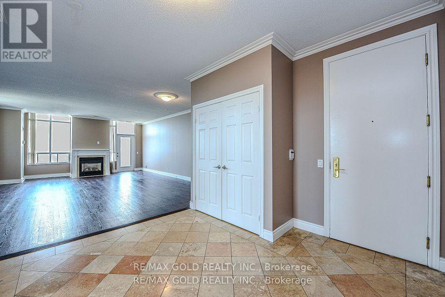3205 - 35 Kingsbridge Garden, Mississauga, Ontario  L5R 3Z5 - Photo 24 - W12419825