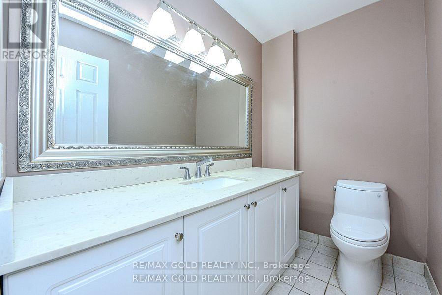 3205 - 35 Kingsbridge Garden, Mississauga, Ontario  L5R 3Z5 - Photo 30 - W12419825