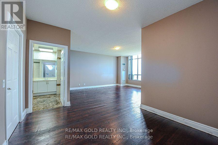 3205 - 35 Kingsbridge Garden, Mississauga, Ontario  L5R 3Z5 - Photo 33 - W12419825
