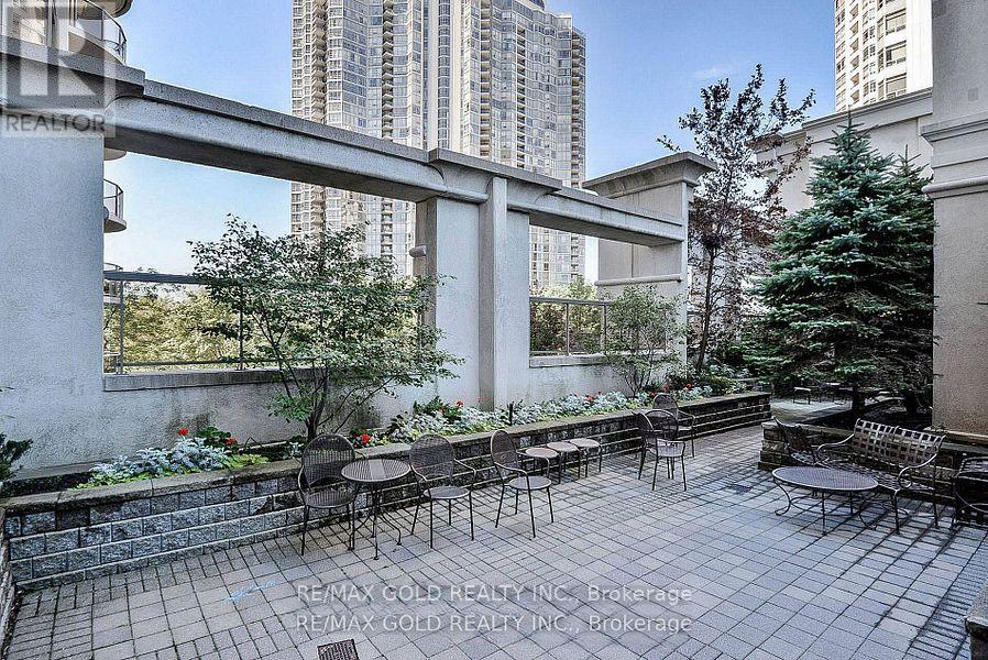 3205 - 35 Kingsbridge Garden, Mississauga, Ontario  L5R 3Z5 - Photo 44 - W12419825