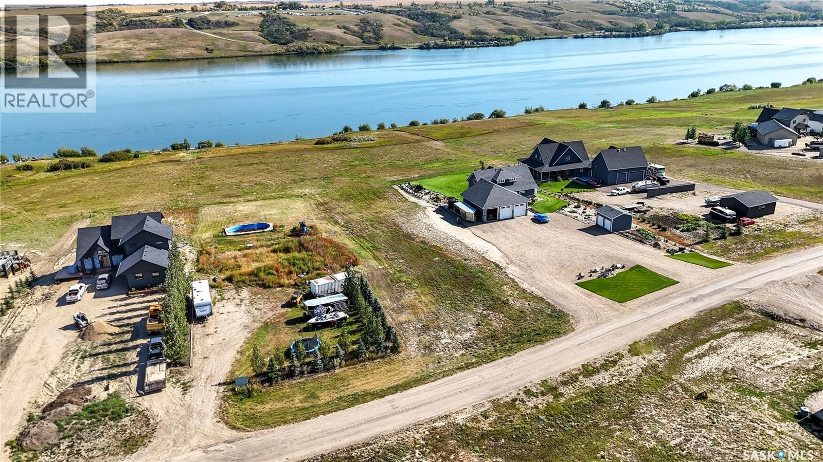 71 Sunrise Drive S, Dundurn Rm No. 314, Saskatchewan  S7C 0A6 - Photo 3 - SK018435