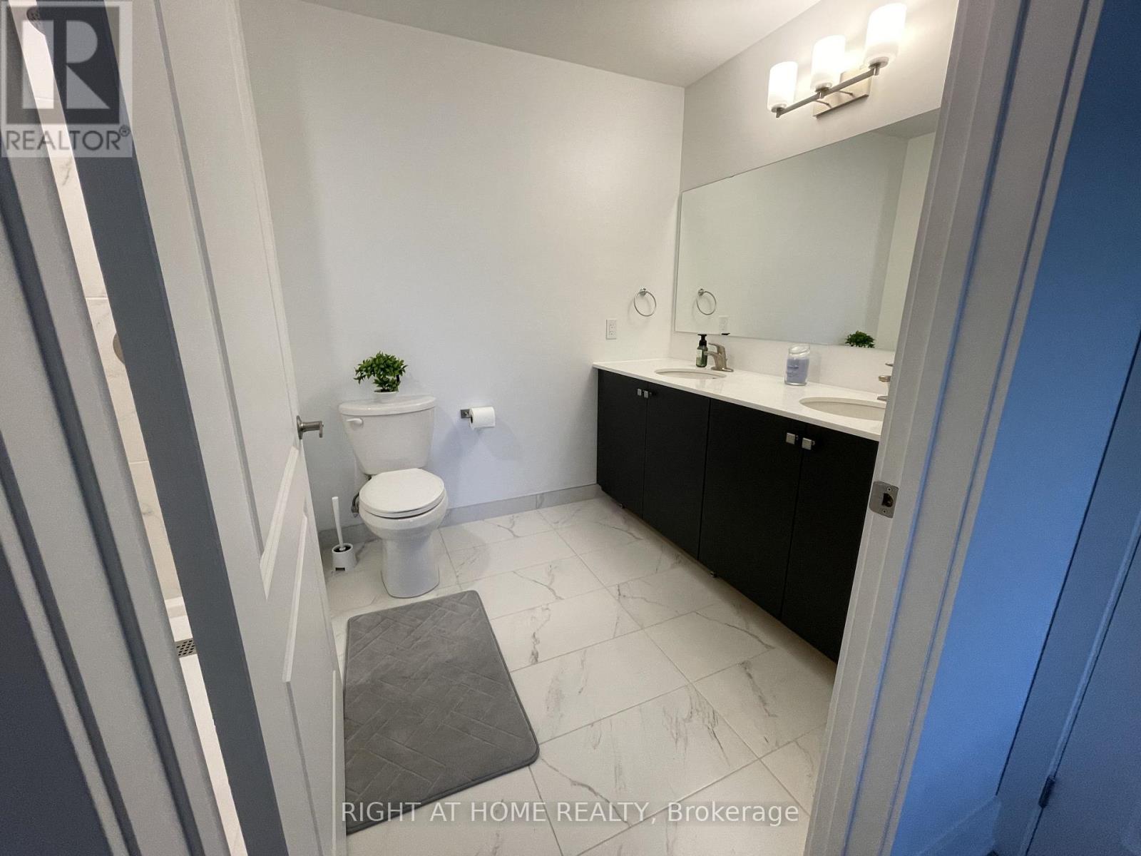 304 - 19b West Street N, Kawartha Lakes, Ontario  K0M 1N0 - Photo 11 - X12419812