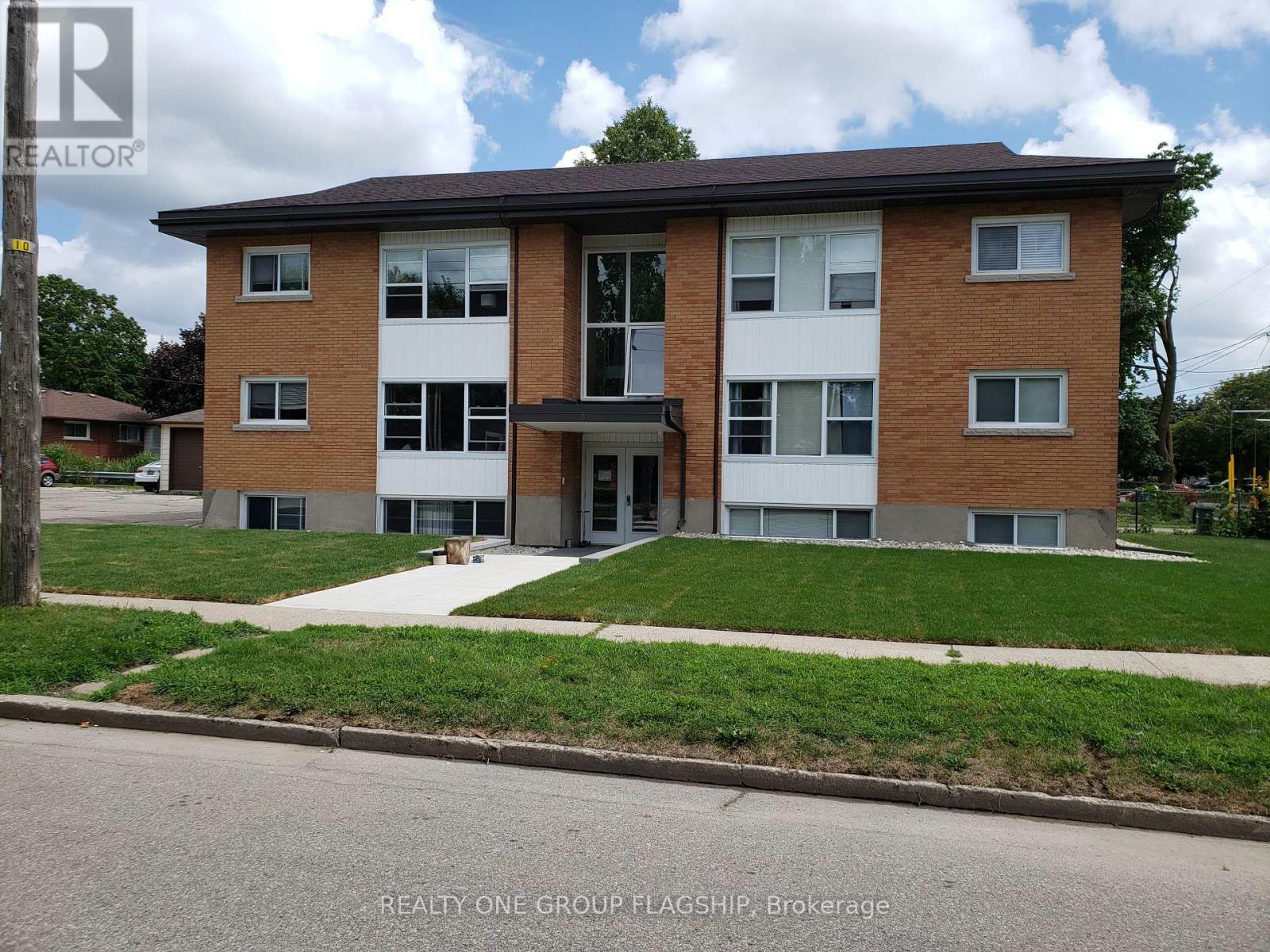 3 - 30 DREW STREET, Guelph, Ontario