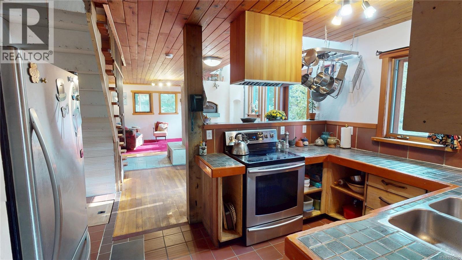 948 Harrison Way, Gabriola Island, British Columbia  V0R 1X2 - Photo 17 - 1014655