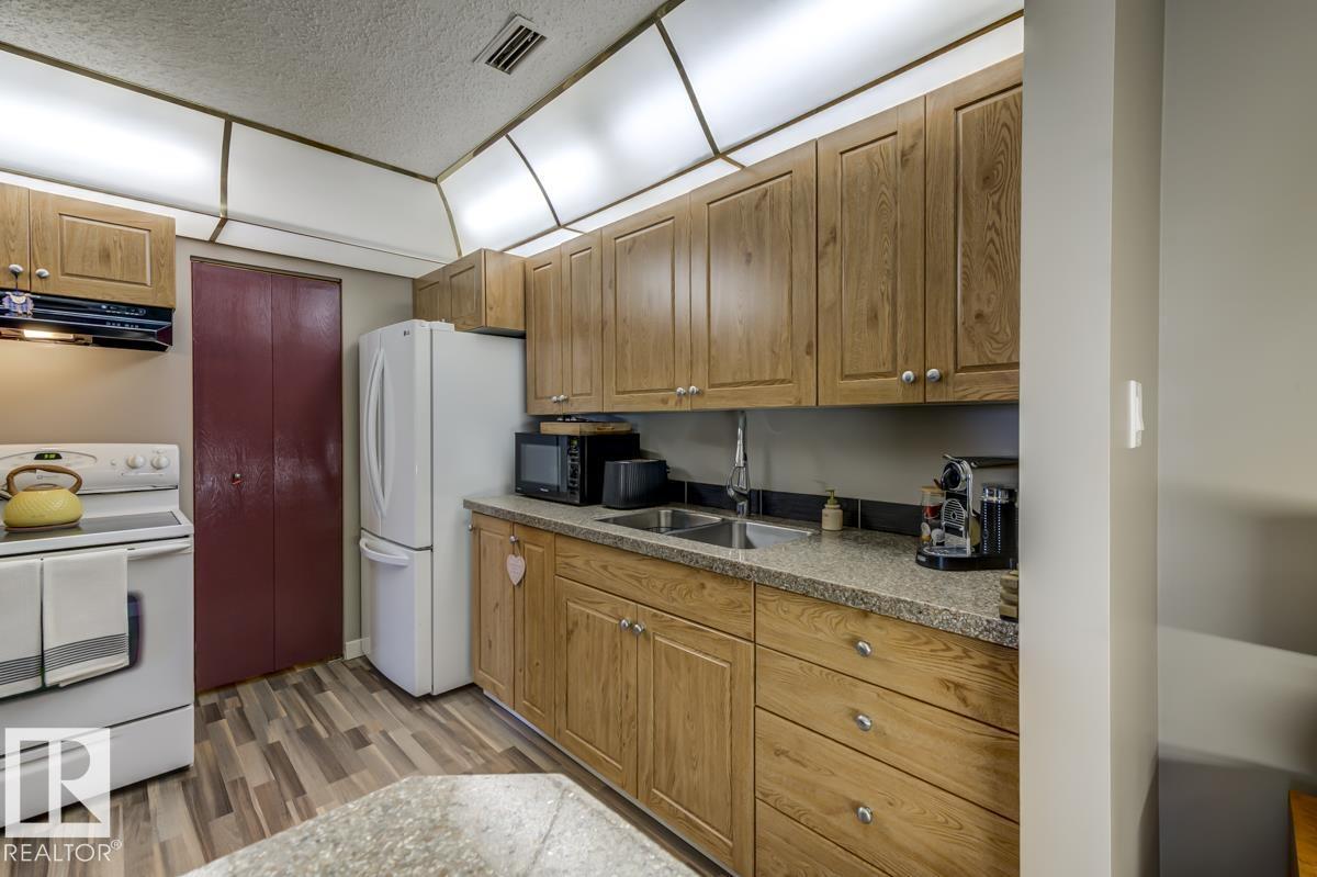 2346 151 Av Nw, Edmonton, Alberta  T5Y 2L1 - Photo 15 - E4458976