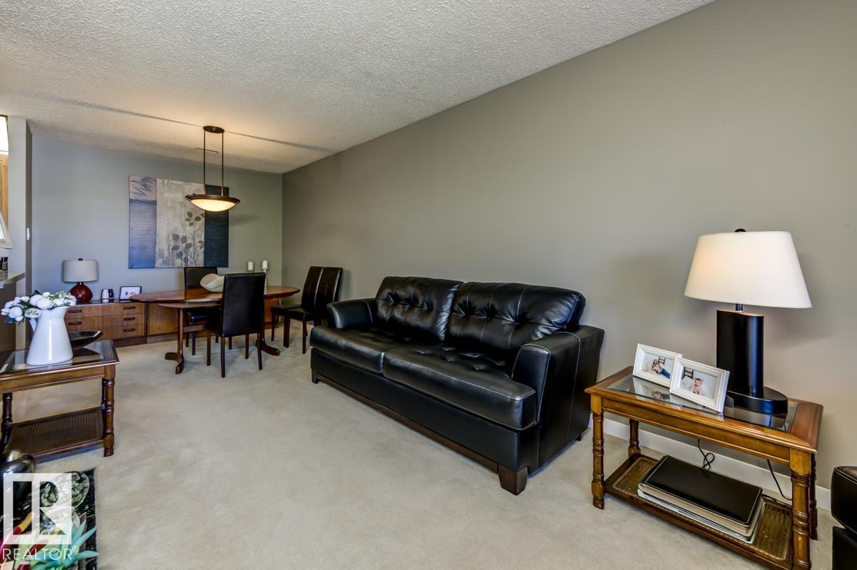 2346 151 Av Nw, Edmonton, Alberta  T5Y 2L1 - Photo 4 - E4458976