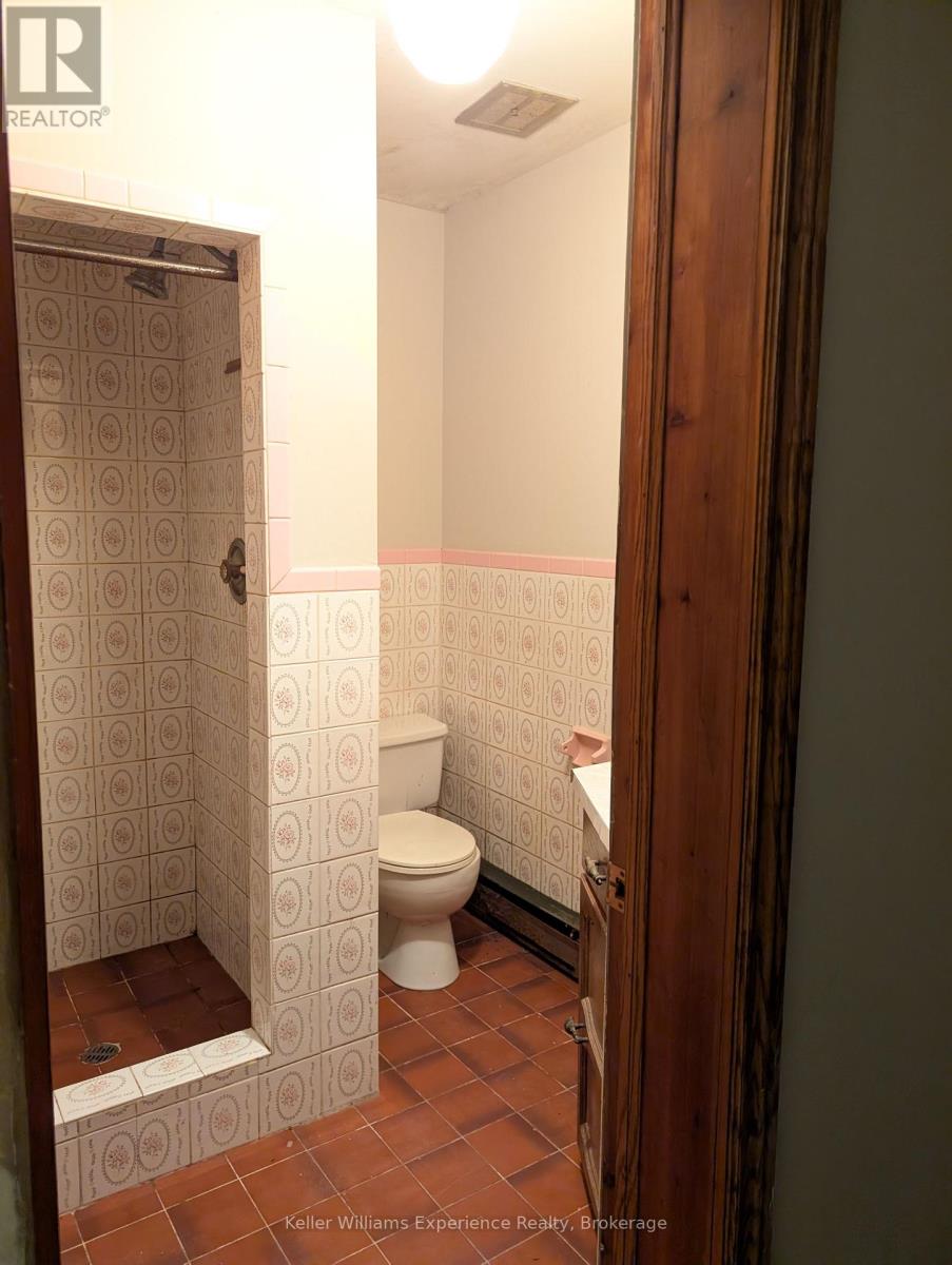 386 Beaumont Drive, Bracebridge, Ontario  P1L 1X2 - Photo 20 - X12359295