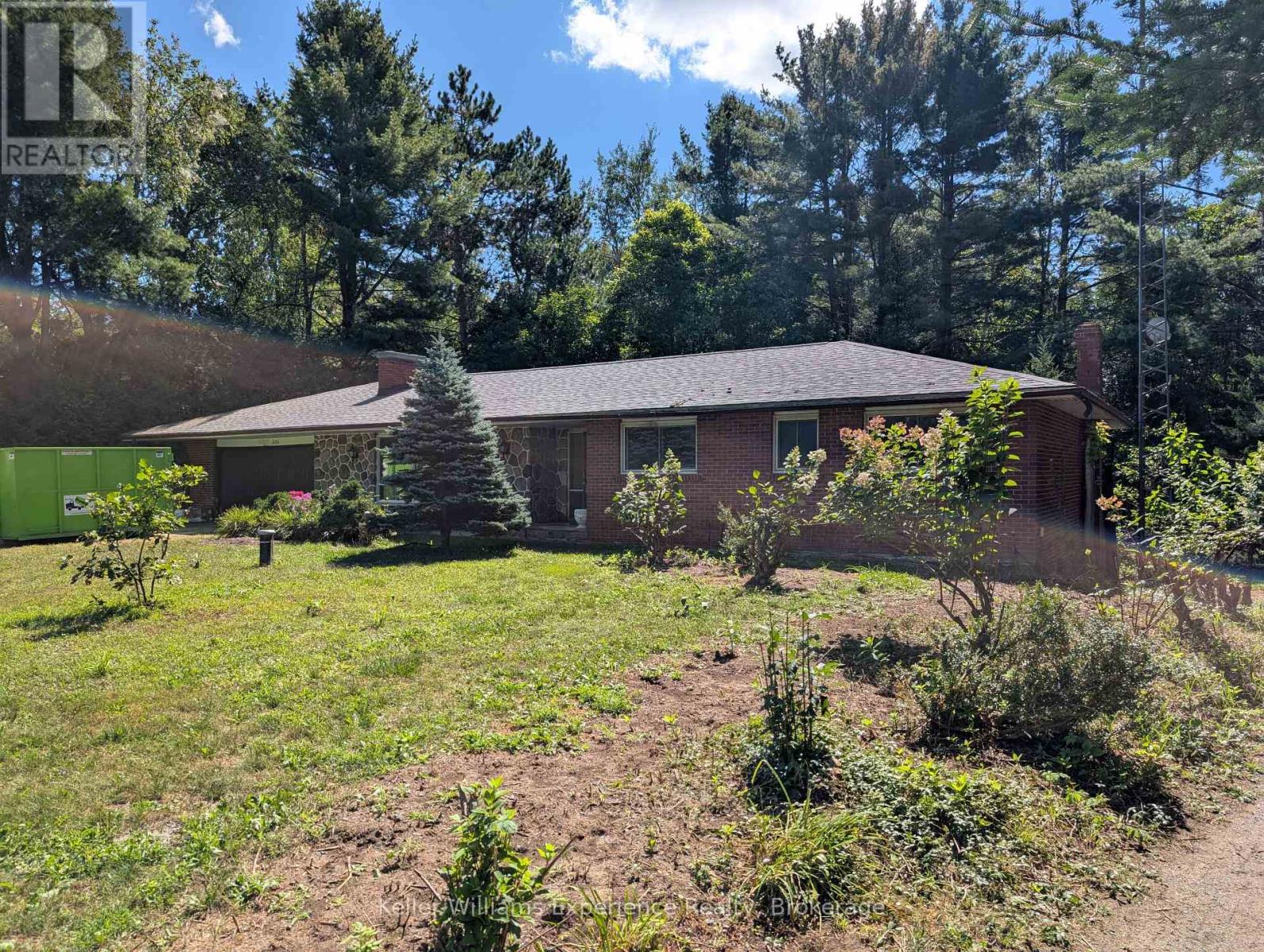 386 Beaumont Drive, Bracebridge, Ontario  P1L 1X2 - Photo 4 - X12359295