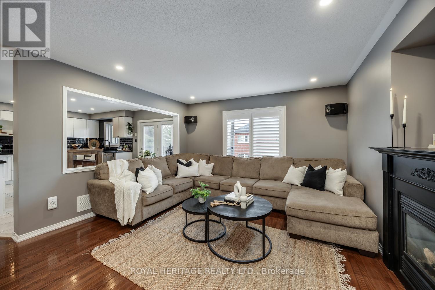 1545 Arborwood Drive, Oshawa, Ontario  L1K 2Y5 - Photo 6 - E12397384
