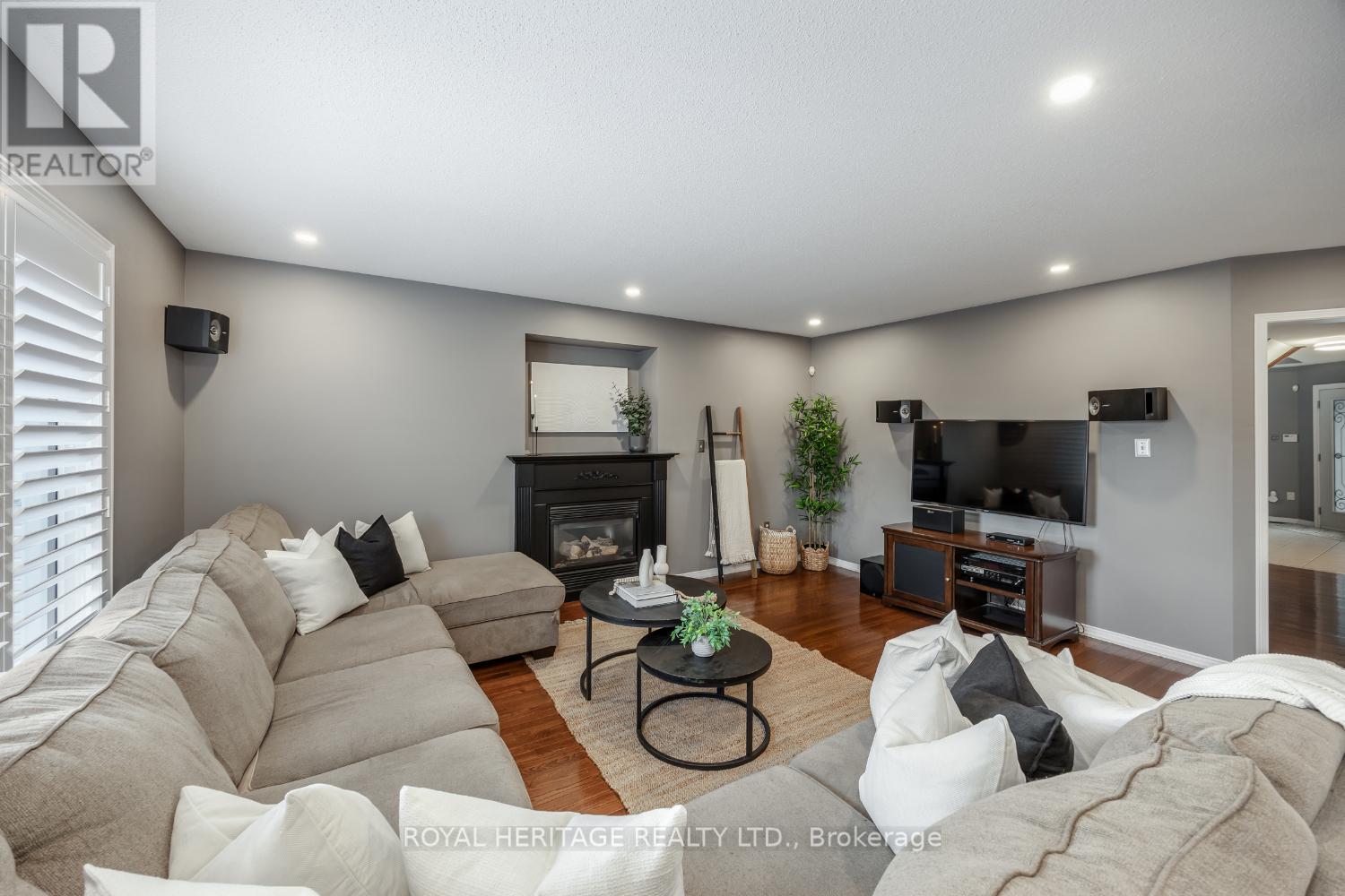 1545 Arborwood Drive, Oshawa, Ontario  L1K 2Y5 - Photo 9 - E12397384