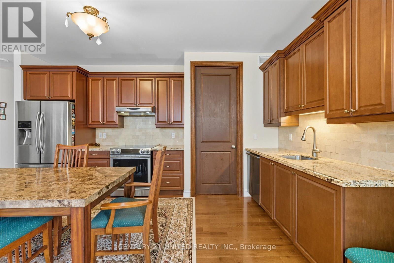 16 Lockside Drive, Peterborough, Ontario  K9J 8T1 - Photo 14 - X12420039