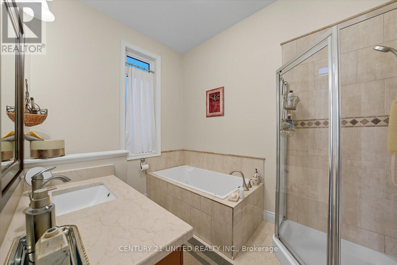 16 Lockside Drive, Peterborough, Ontario  K9J 8T1 - Photo 24 - X12420039