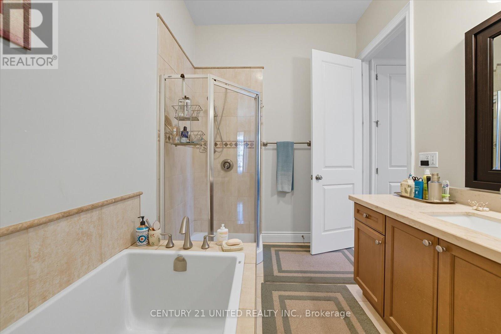 16 Lockside Drive, Peterborough, Ontario  K9J 8T1 - Photo 25 - X12420039