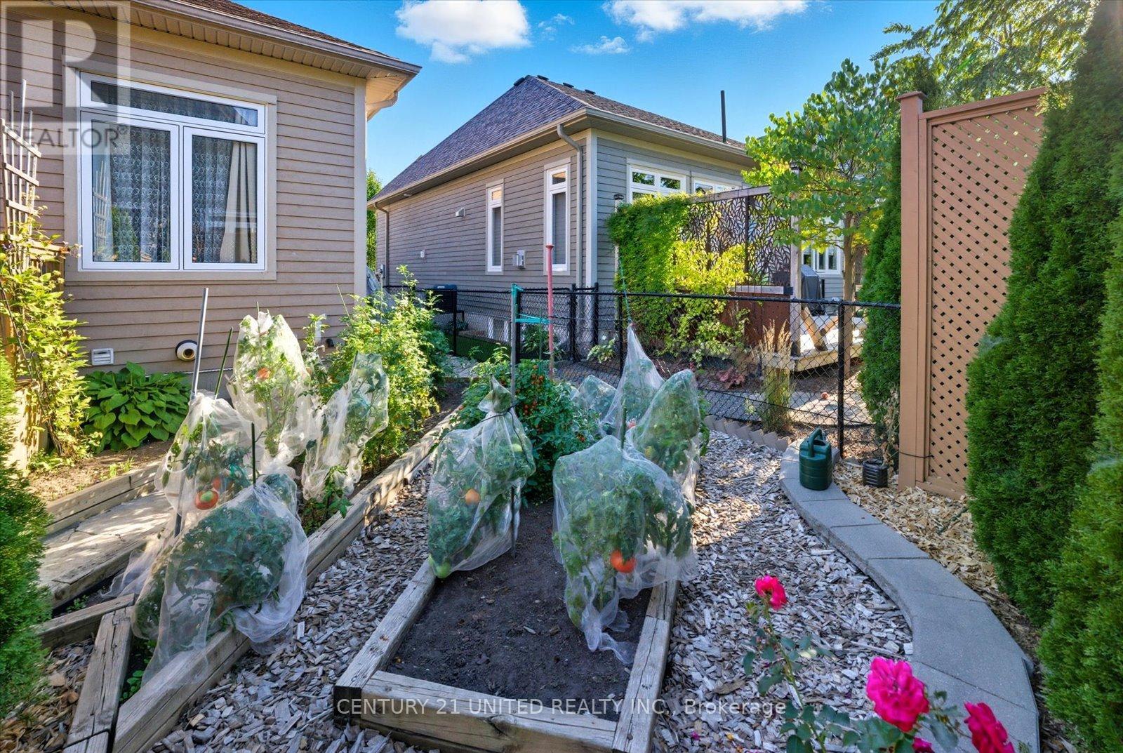 16 Lockside Drive, Peterborough, Ontario  K9J 8T1 - Photo 40 - X12420039