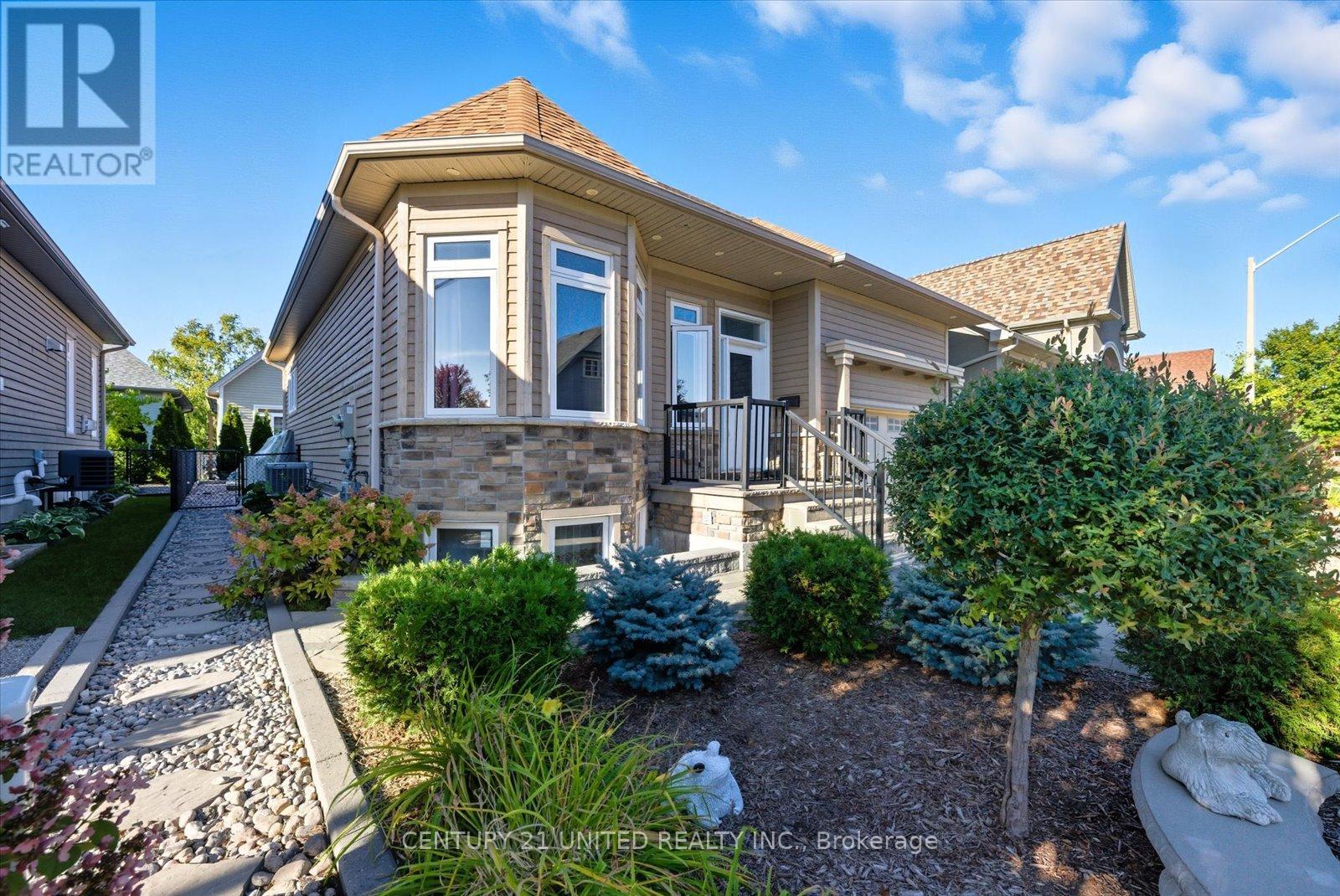 16 Lockside Drive, Peterborough, Ontario  K9J 8T1 - Photo 5 - X12420039