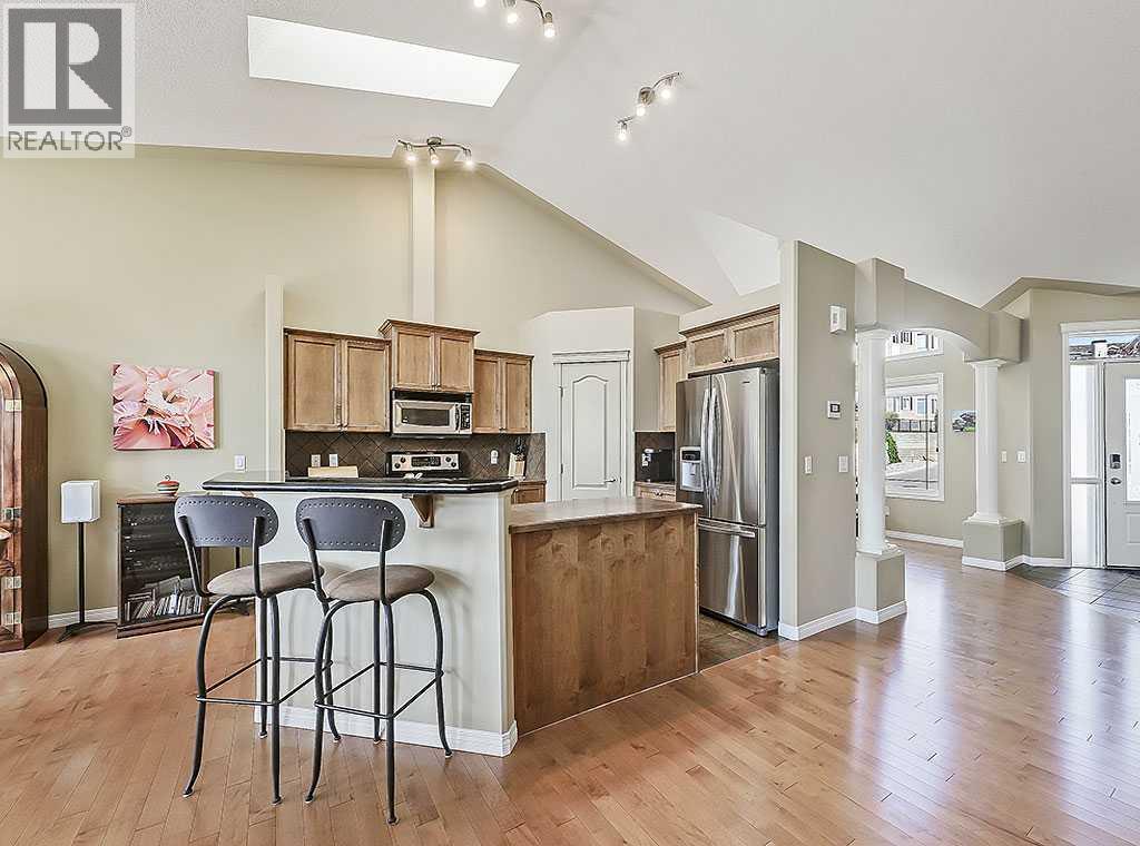 427 Rocky Vista Gardens Nw, Calgary, Alberta  T3G 5V1 - Photo 4 - A2253685