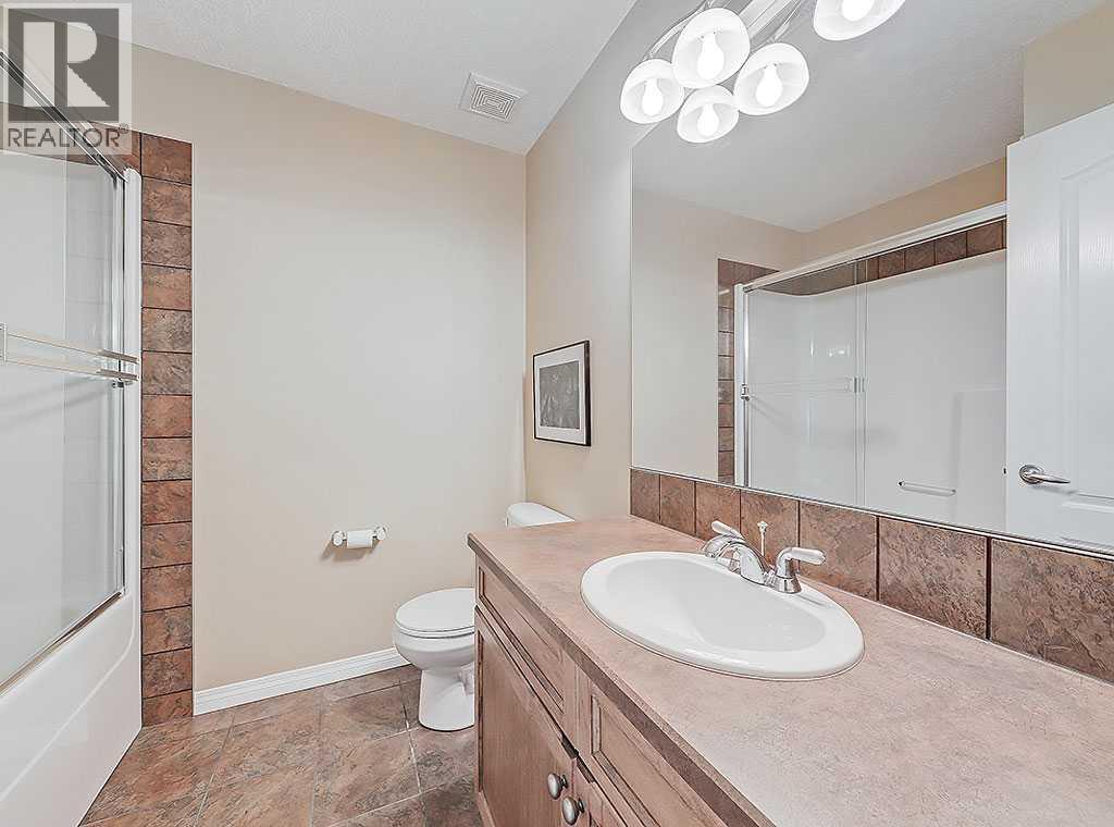 427 Rocky Vista Gardens Nw, Calgary, Alberta  T3G 5V1 - Photo 32 - A2253685