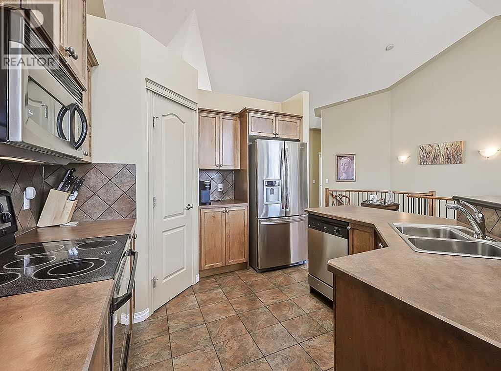 427 Rocky Vista Gardens Nw, Calgary, Alberta  T3G 5V1 - Photo 7 - A2253685
