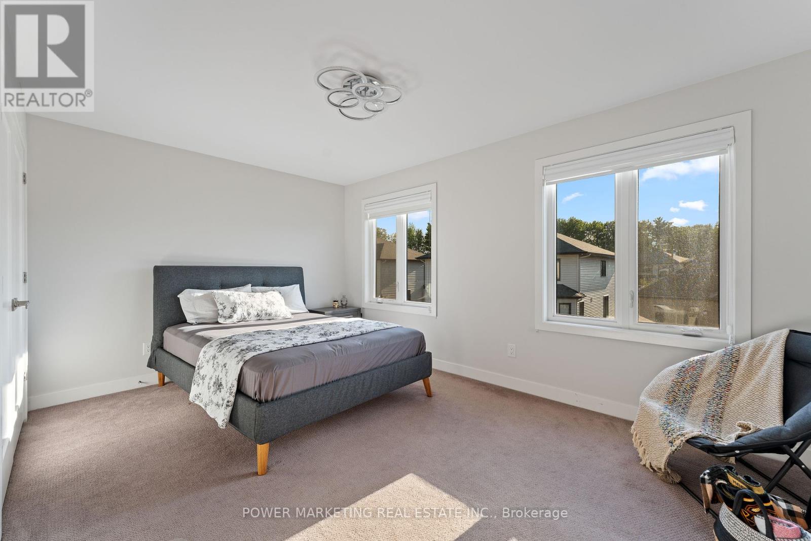 537 Compass Street, Ottawa, Ontario  K1W 0J1 - Photo 27 - X12420034