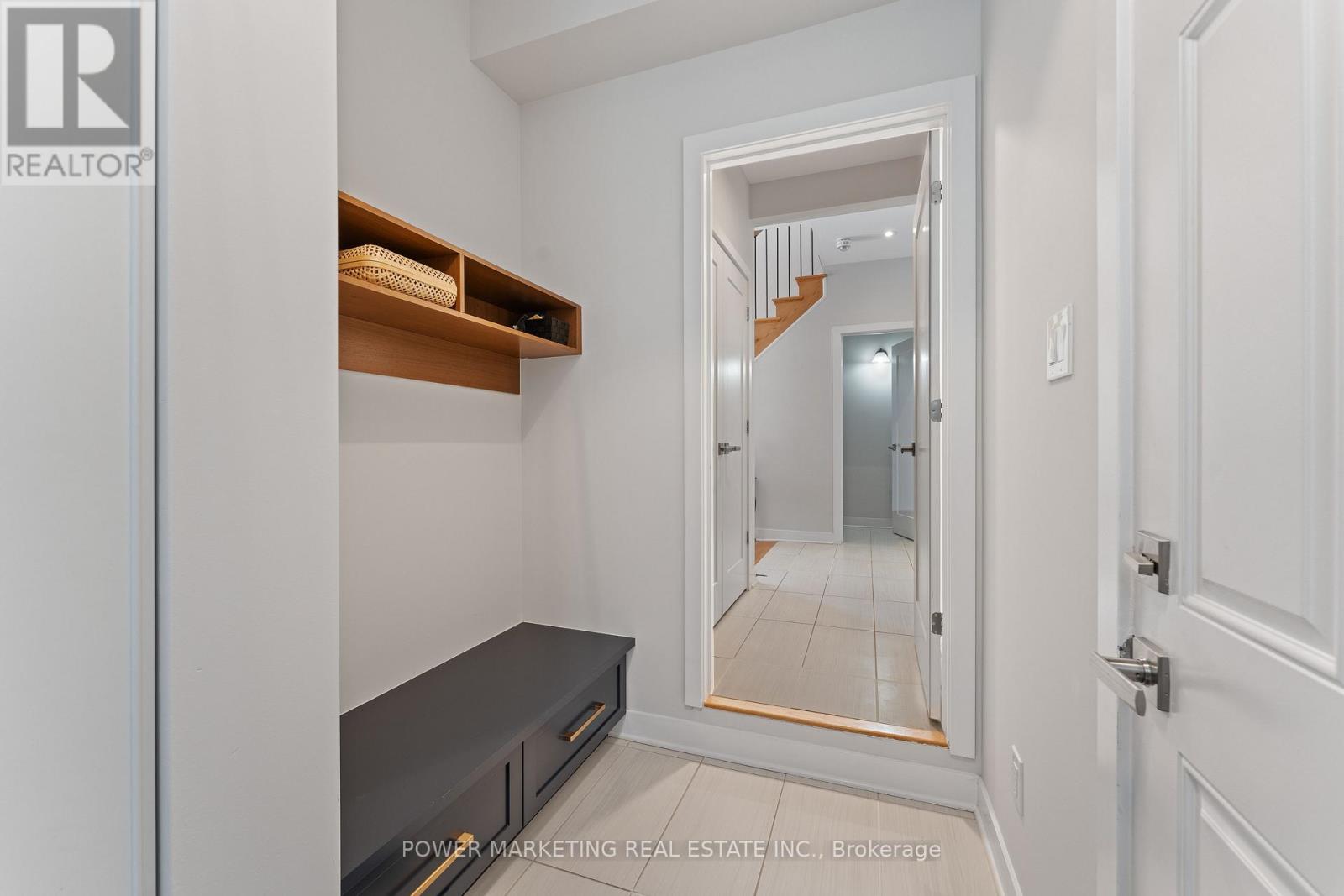537 Compass Street, Ottawa, Ontario  K1W 0J1 - Photo 7 - X12420034