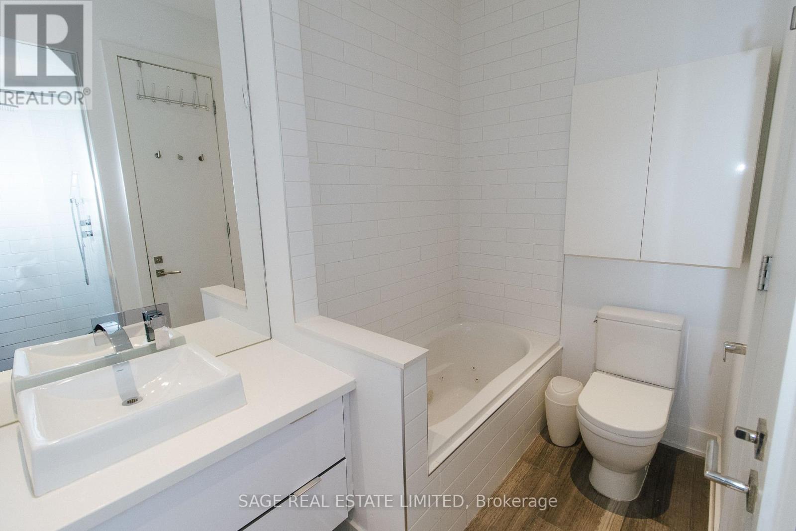 202 - 483 Dupont Street Nw, Toronto, Ontario  M6G 1Y6 - Photo 10 - C12419906