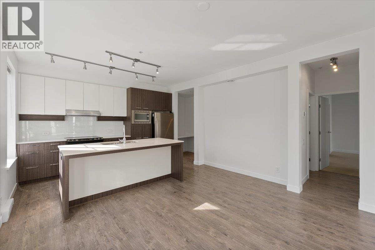 215 545 Foster Avenue, Coquitlam, British Columbia  V3J 0B3 - Photo 7 - R3050719