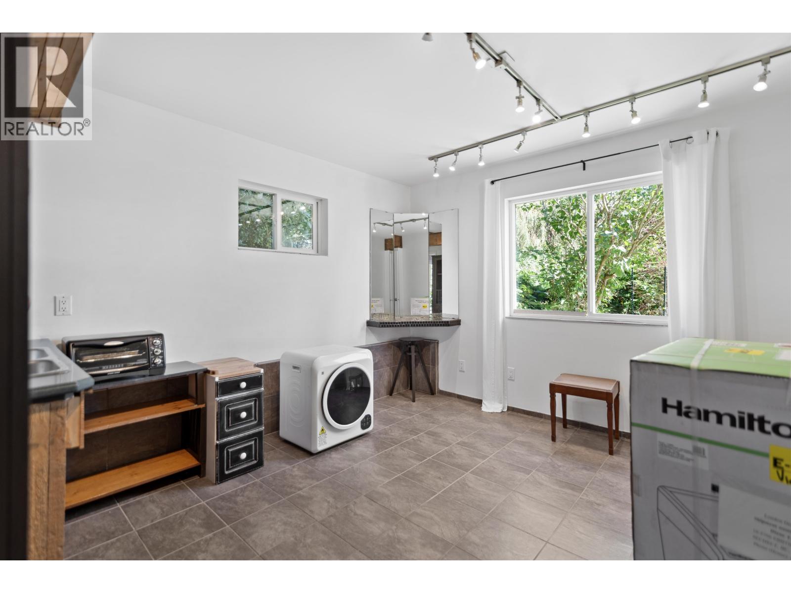 163 Pike Road, Langdale, British Columbia  V0N 1V6 - Photo 4 - R3050771