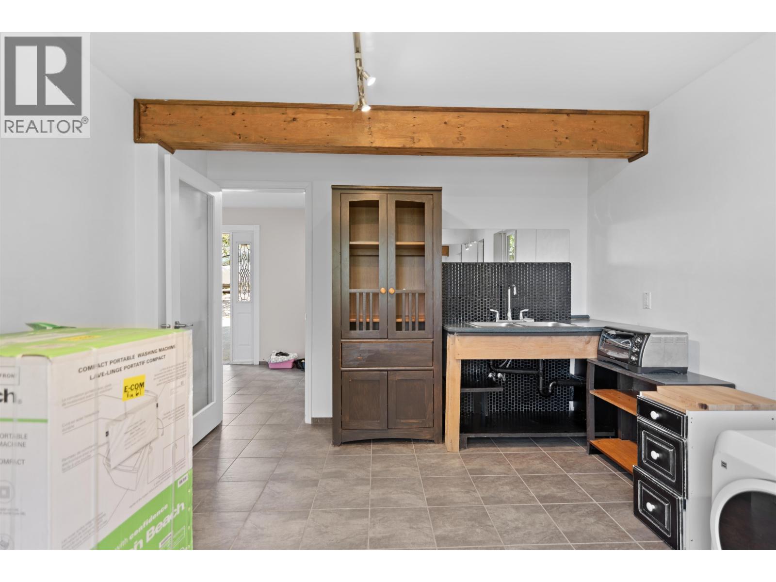 163 Pike Road, Langdale, British Columbia  V0N 1V6 - Photo 5 - R3050771