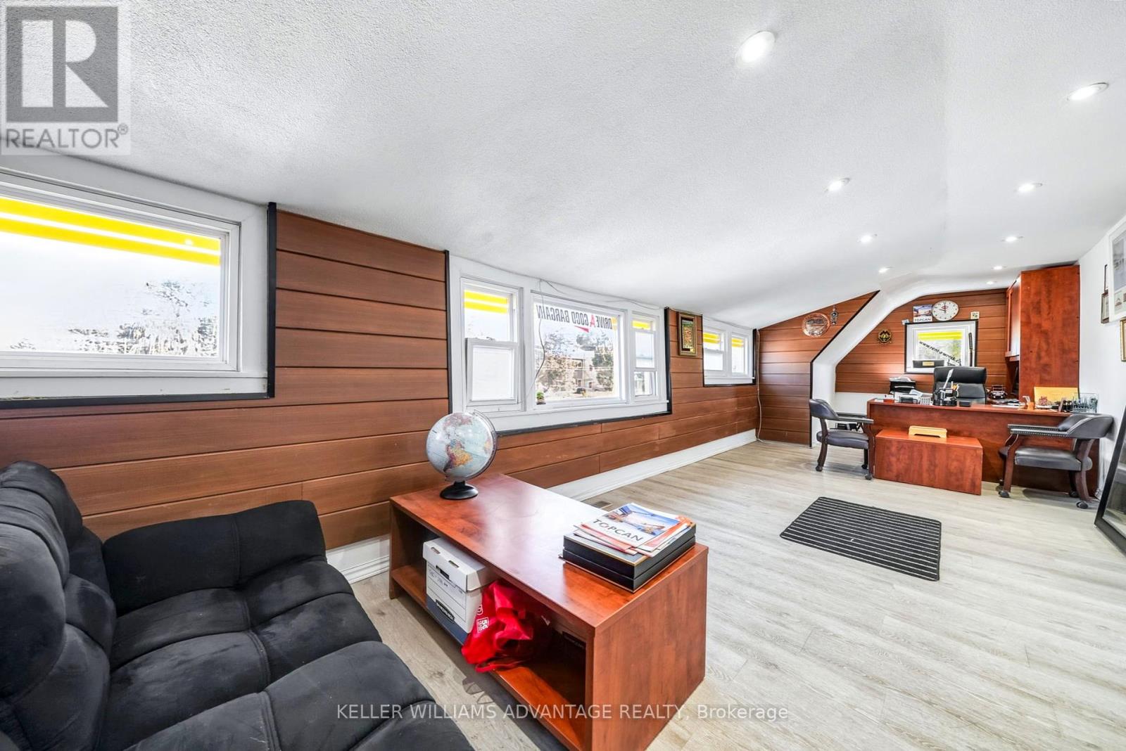 14662 Woodbine Avenue, Whitchurch-Stouffville, Ontario  L0H 1G0 - Photo 15 - N12419899
