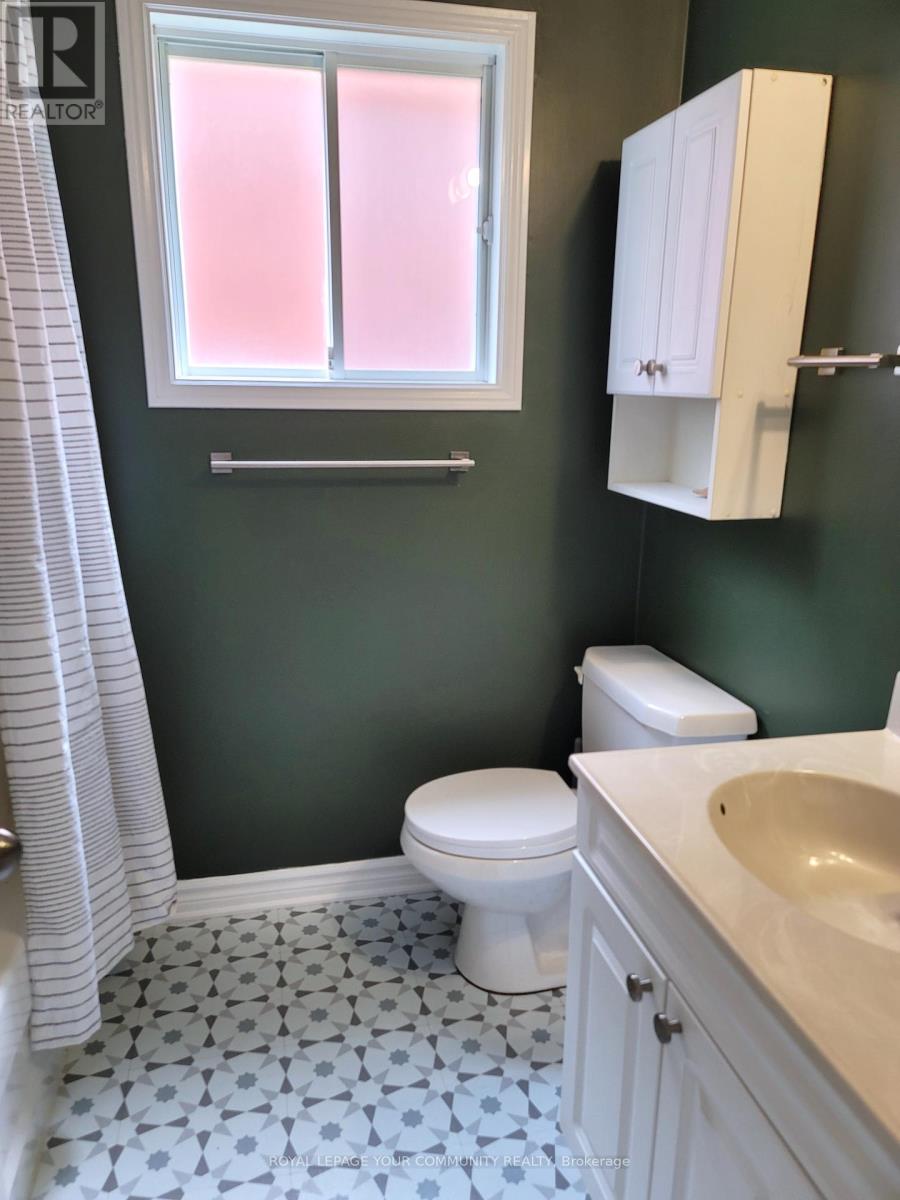 Bsm - 432 Parkwood Avenue, Bradford West Gwillimbury, Ontario  L3Z 2W9 - Photo 10 - N12419929